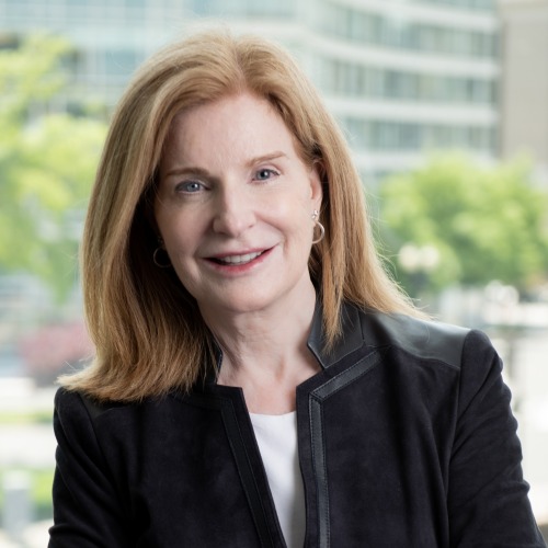 Headshot of Amy Finan in front of a window